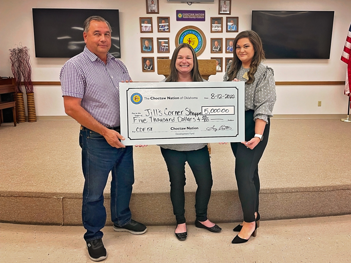 Choctaw Nation Development Fund Awards 5,000 Loan to Jill's